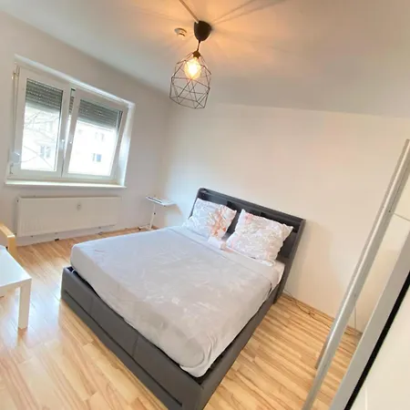 Apartamento With Balcony In Neuburg
